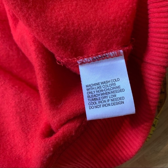 Disney Red Minnie Mouse top size M - Picture 3 of 6